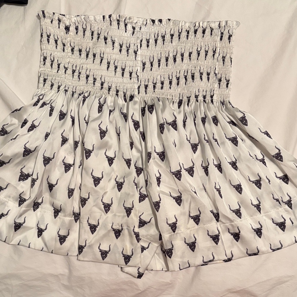 KOCH Women's Bull Patterned Shorts